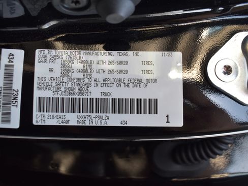 Used 2024 Toyota Tundra Limited AWD/4WD image 66
