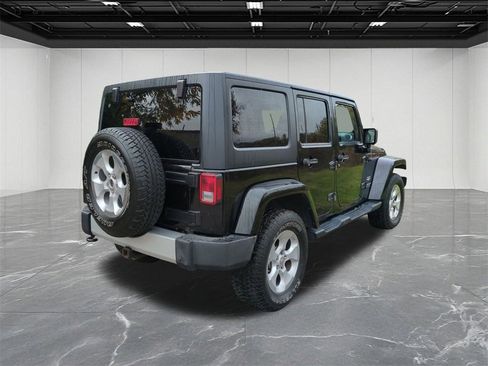 Used 2014 Jeep Wrangler Unlimited Sahara w/ Dual Top Group image 5