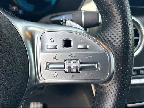 Used 2022 Mercedes-Benz GLC 300 image 23