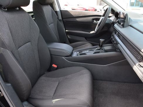 Used 2023 Honda Accord LX image 17