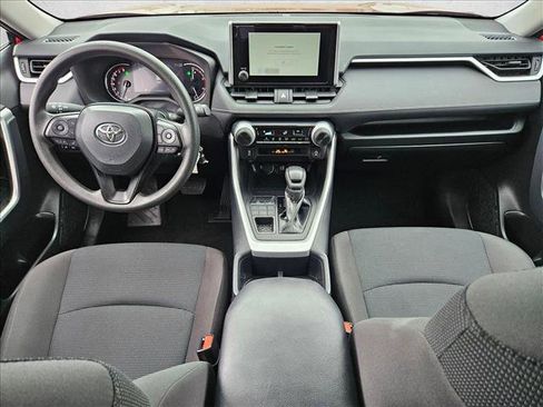 Used 2025 Toyota RAV4 LE image 16