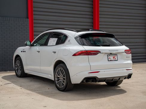 Used 2023 Maserati Grecale GT AWD/4WD image 13
