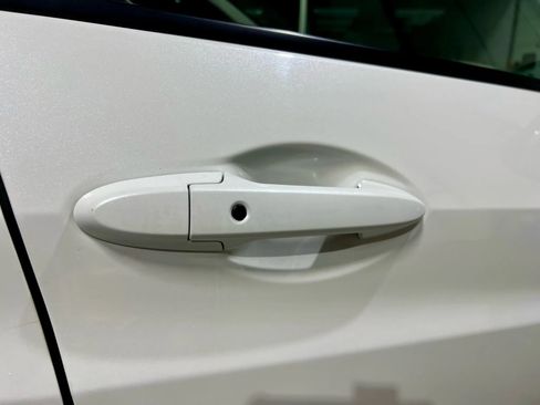 Used 2021 Honda HR-V EX image 14