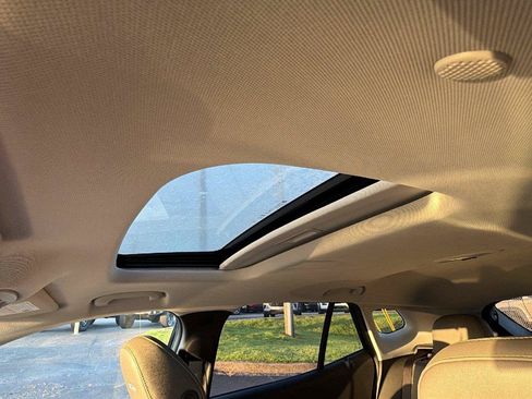 New 2026 Chevrolet Trax ACTIV w/ Sunroof Package FWD image 3