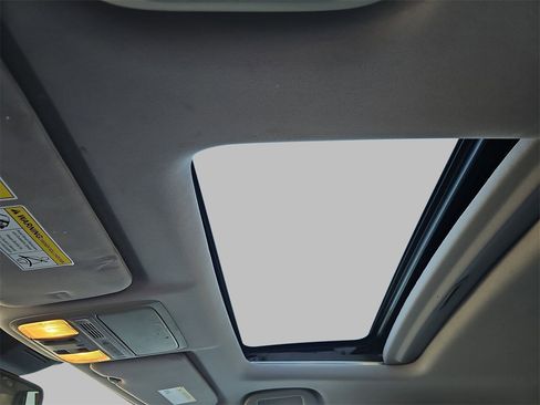 Used 2017 Honda CR-V EX-L image 30