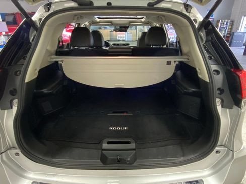 Used 2017 Nissan Rogue SL w/ SL Premium Package AWD/4WD image 34