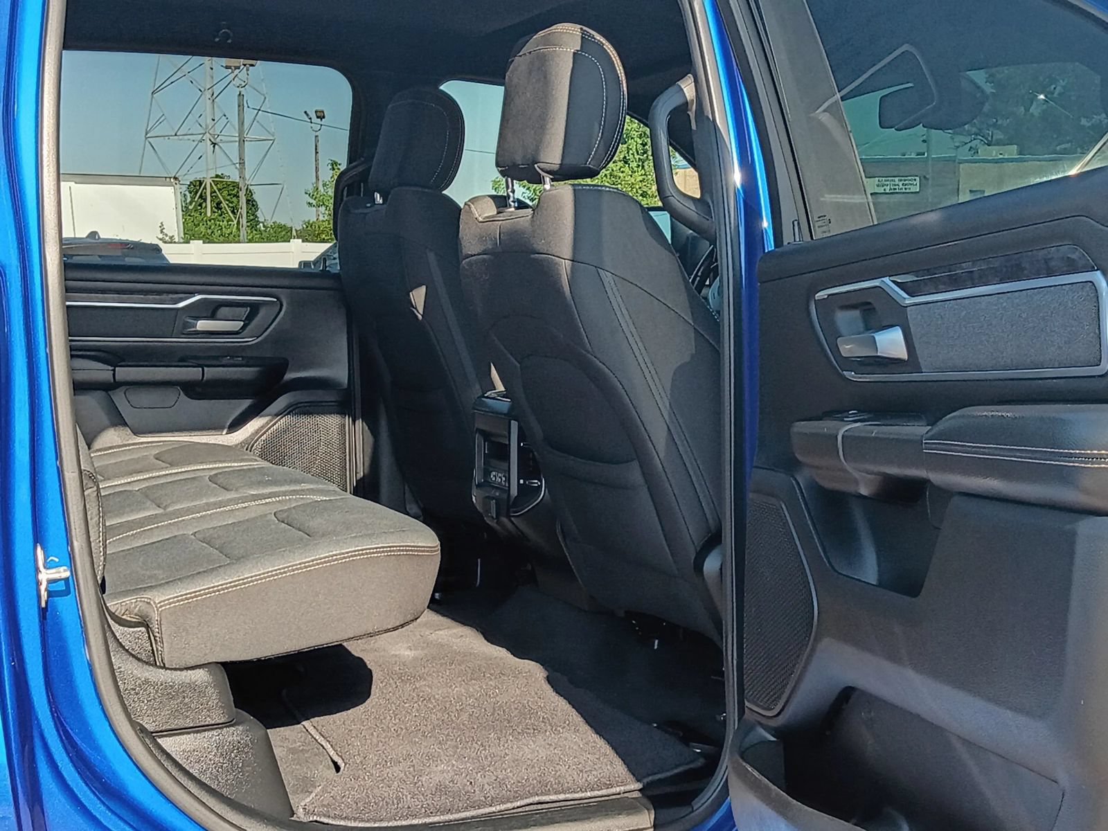 Used 2019 RAM 1500 Big Horn RWD image 31