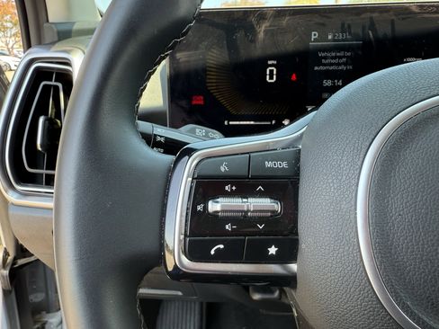 New 2025 Kia Sorento S w/ Panoramic Sunroof Package image 23