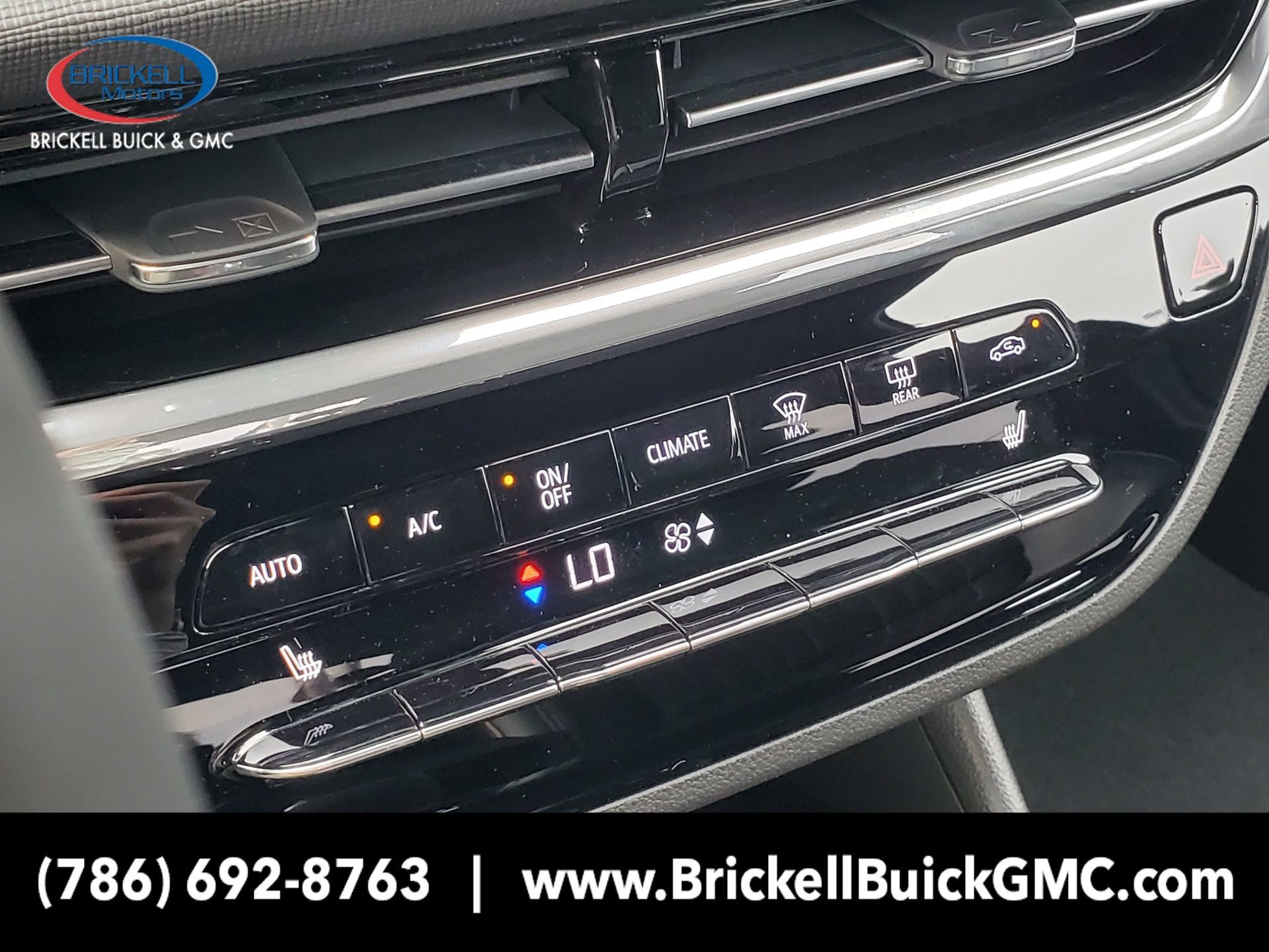 New 2026 Buick Envista Sport Touring FWD image 28