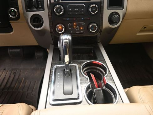 Used 2016 Ford Expedition EL Limited w/ Equipment Group 301A RWD image 13