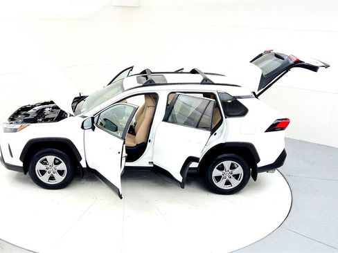Certified 2023 Toyota RAV4 XLE image 22