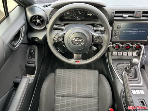 Certified 2026 Toyota GR86 w/ ALL Weather Mat Package (TMS) RWD image 17