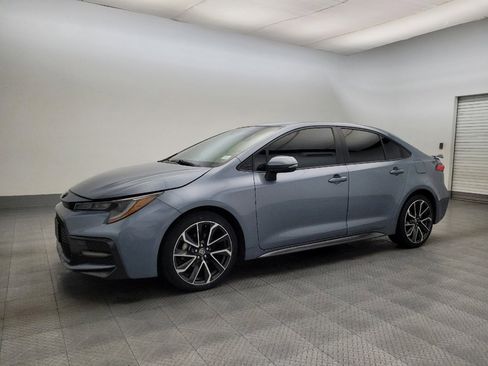 Used 2021 Toyota Corolla SE image 2
