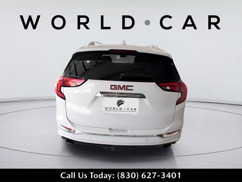 Used 2020 GMC Terrain Denali w/ Denali Premium Package image 6