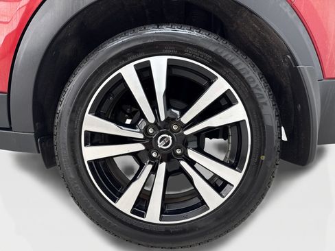 Used 2018 Nissan Kicks SR FWD image 49