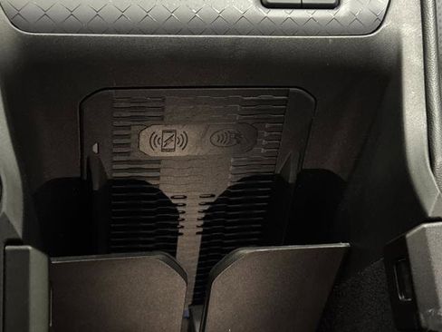 Used 2025 Jeep Wagoneer S Launch Edition image 25