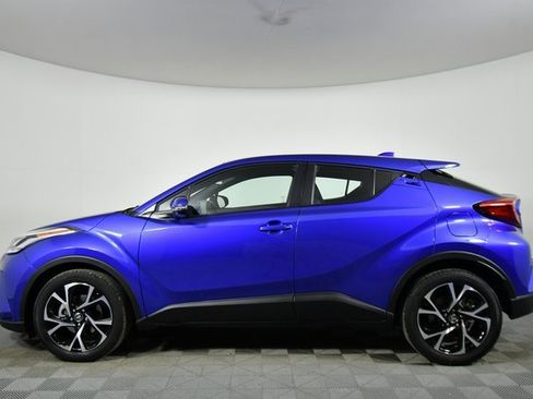 Used 2022 Toyota C-HR image 16