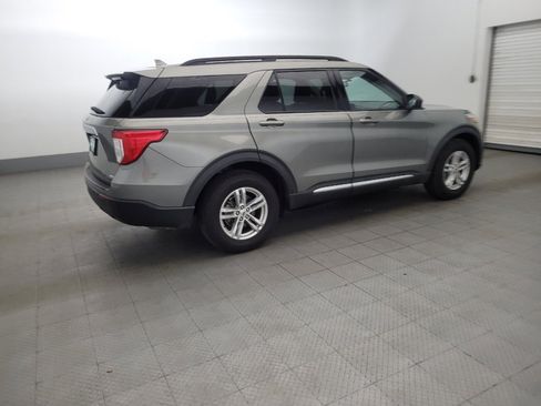 Used 2020 Ford Explorer XLT w/ Comfort Package image 10