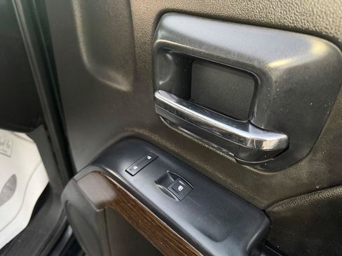 Used 2014 GMC Sierra 1500 SLE w/ SLE Value Package AWD/4WD image 18