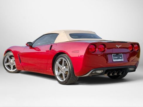 Used 2007 Chevrolet Corvette Convertible w/ Preferred Equipment Group RWD image 9