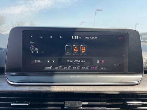 Used 2022 Kia Telluride EX w/ EX Premium Package image 18