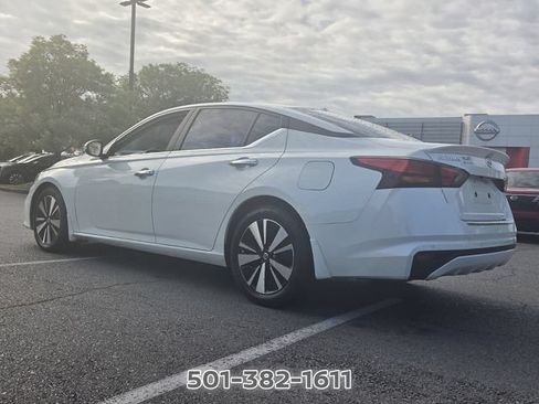 Used 2022 Nissan Altima 2.5 SV FWD image 3