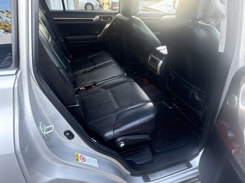 Used 2015 Lexus GX 460 Luxury image 17