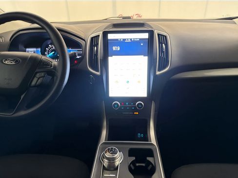 Used 2022 Ford Edge SE w/ Black Appearance Package AWD/4WD image 19