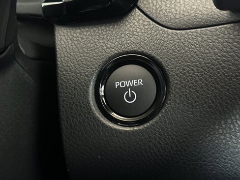 New 2026 Toyota Camry Hybrid FWD image 19