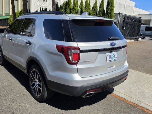 Used 2016 Ford Explorer Sport w/ Equipment Group 401A AWD/4WD image 7