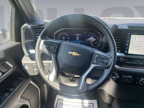 Used 2025 Chevrolet Silverado 2500 LT w/ Convenience Package AWD/4WD image 13