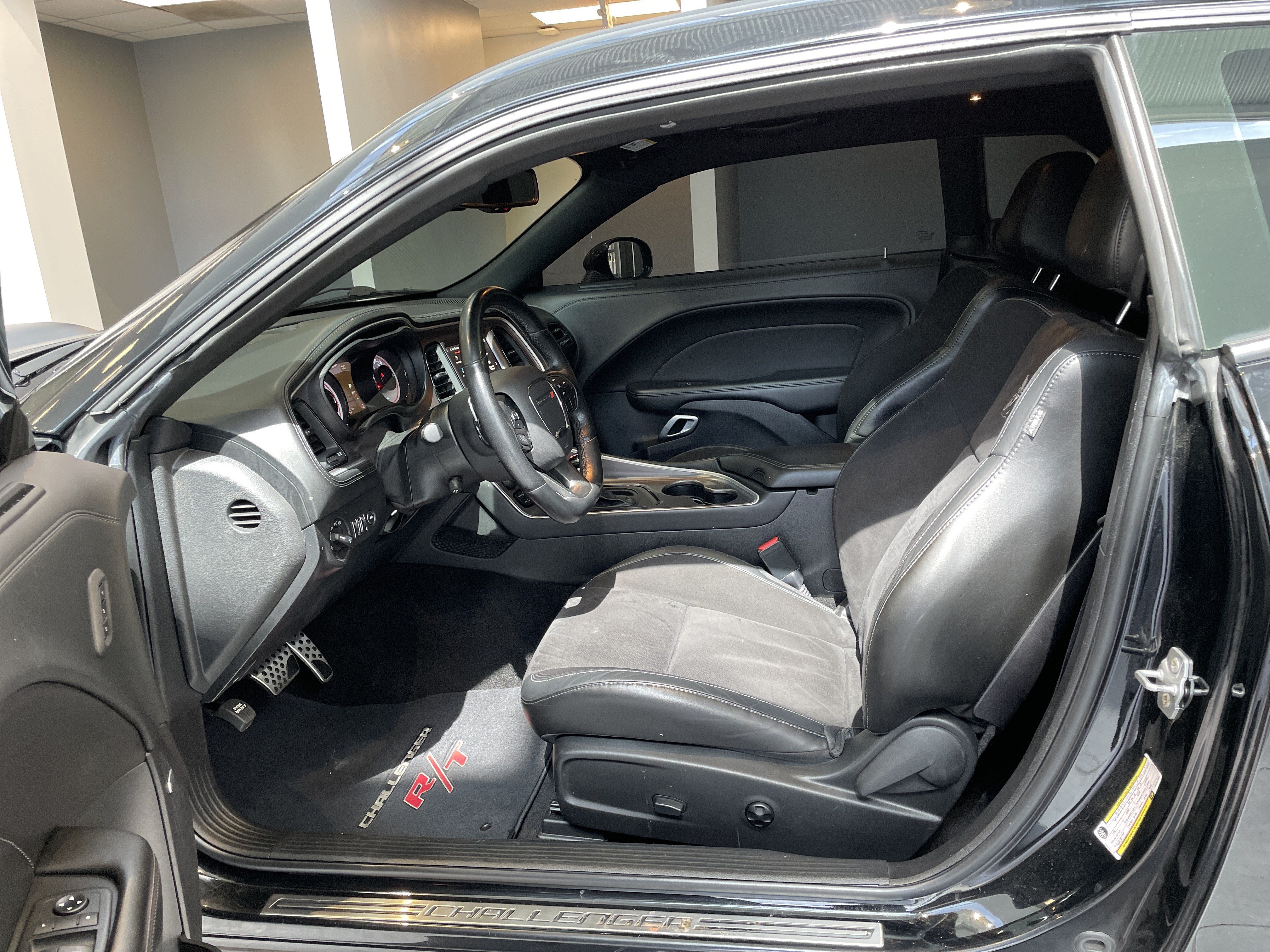 Used 2021 Dodge Challenger R/T Scat Pack w/ Shaker Package RWD image 20