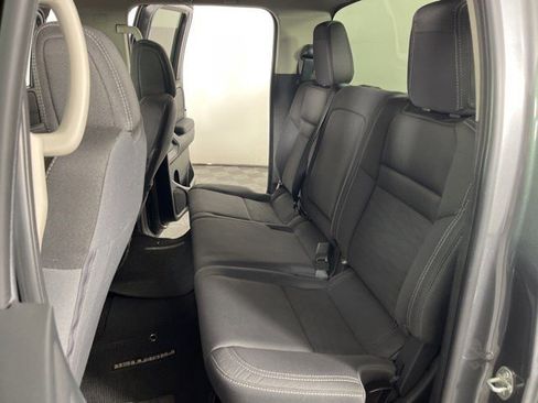 Used 2024 Nissan Frontier SV image 34