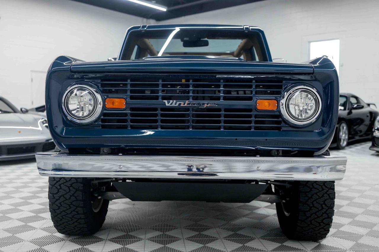 Used 2024 Ford Bronco Black Diamond AWD/4WD image 4