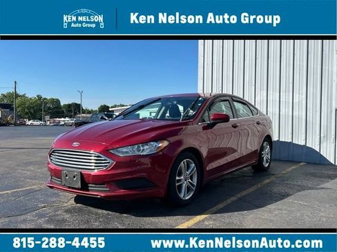 Used 2018 Ford Fusion SE w/ Fusion SE Technology Package FWD image 1