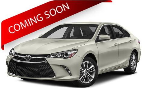 Used 2016 Toyota Camry SE FWD image 1