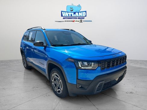 Used 2026 Jeep Cherokee Laredo AWD/4WD image 7