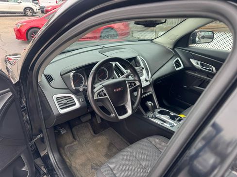 Used 2017 GMC Terrain SLE AWD/4WD image 12