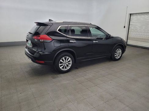 Used 2017 Nissan Rogue SV AWD/4WD image 10