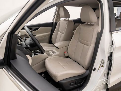 Used 2018 Nissan Rogue Sport SL image 15