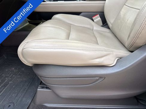 Used 2022 Lincoln Navigator L Reserve image 19