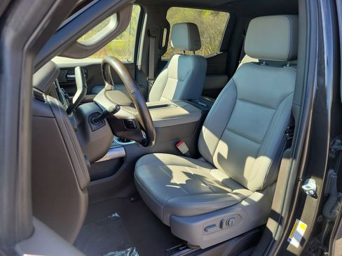 Used 2021 Chevrolet Silverado 1500 LTZ w/ Technology Package AWD/4WD image 14