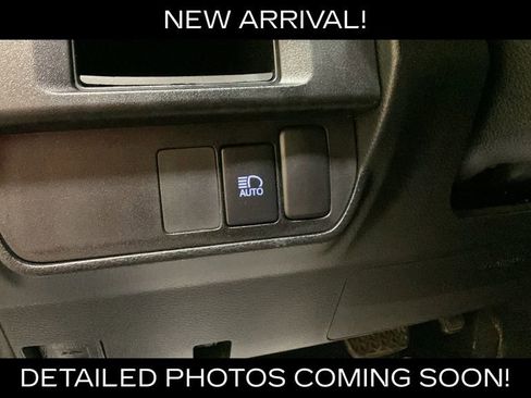 Used 2019 Toyota Tacoma SR5 AWD/4WD image 27