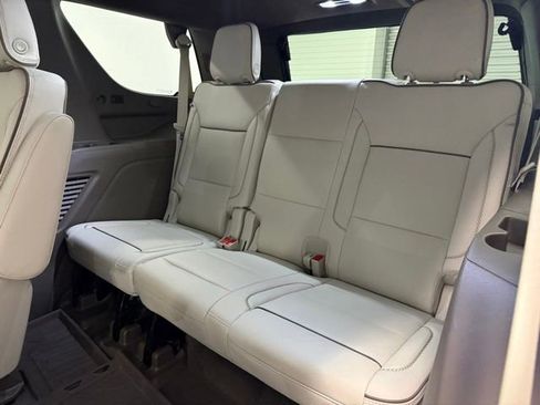 New 2026 GMC Yukon Denali w/ Denali Reserve Package RWD image 16