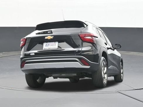 Used 2026 Chevrolet Trax LT w/ LT Convenience Package FWD image 43