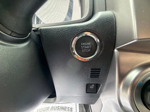 Used 2024 Toyota 4Runner Limited AWD/4WD image 49