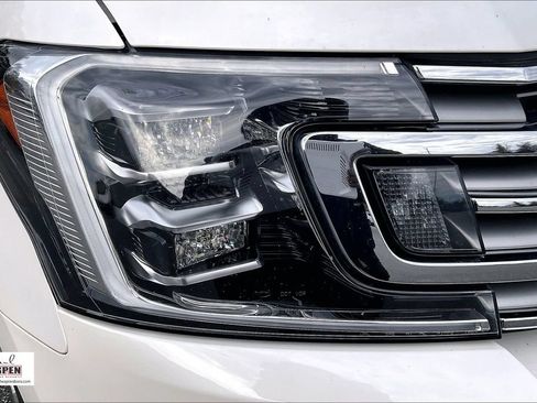 Used 2019 Ford Expedition Limited w/ Equipment Group 302A AWD/4WD image 27
