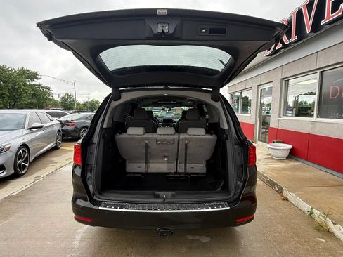 Used 2019 Honda Odyssey Elite image 16