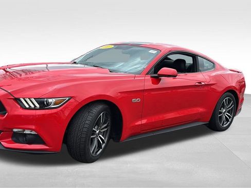 Used 2017 Ford Mustang GT Premium w/ Enhanced Security Package RWD image 3