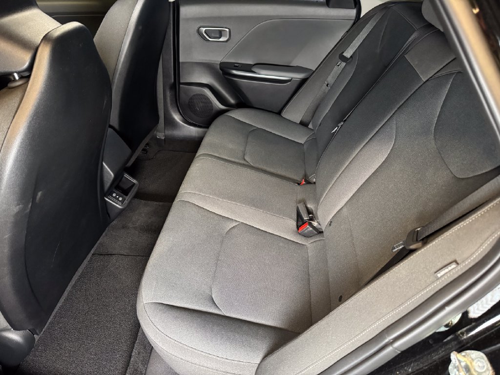 Used 2025 Kia K4 FWD image 21
